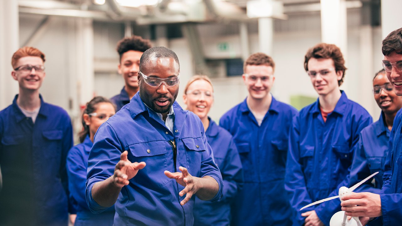Apprenticeship vs University | Total People | Total People